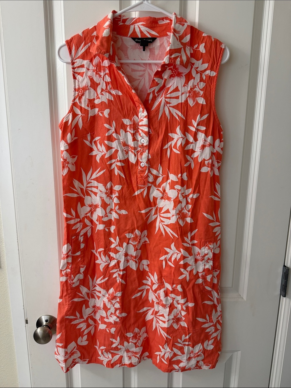 Tommy Bahama Coral and White Floral Sleeveless Midi Shirt Dress